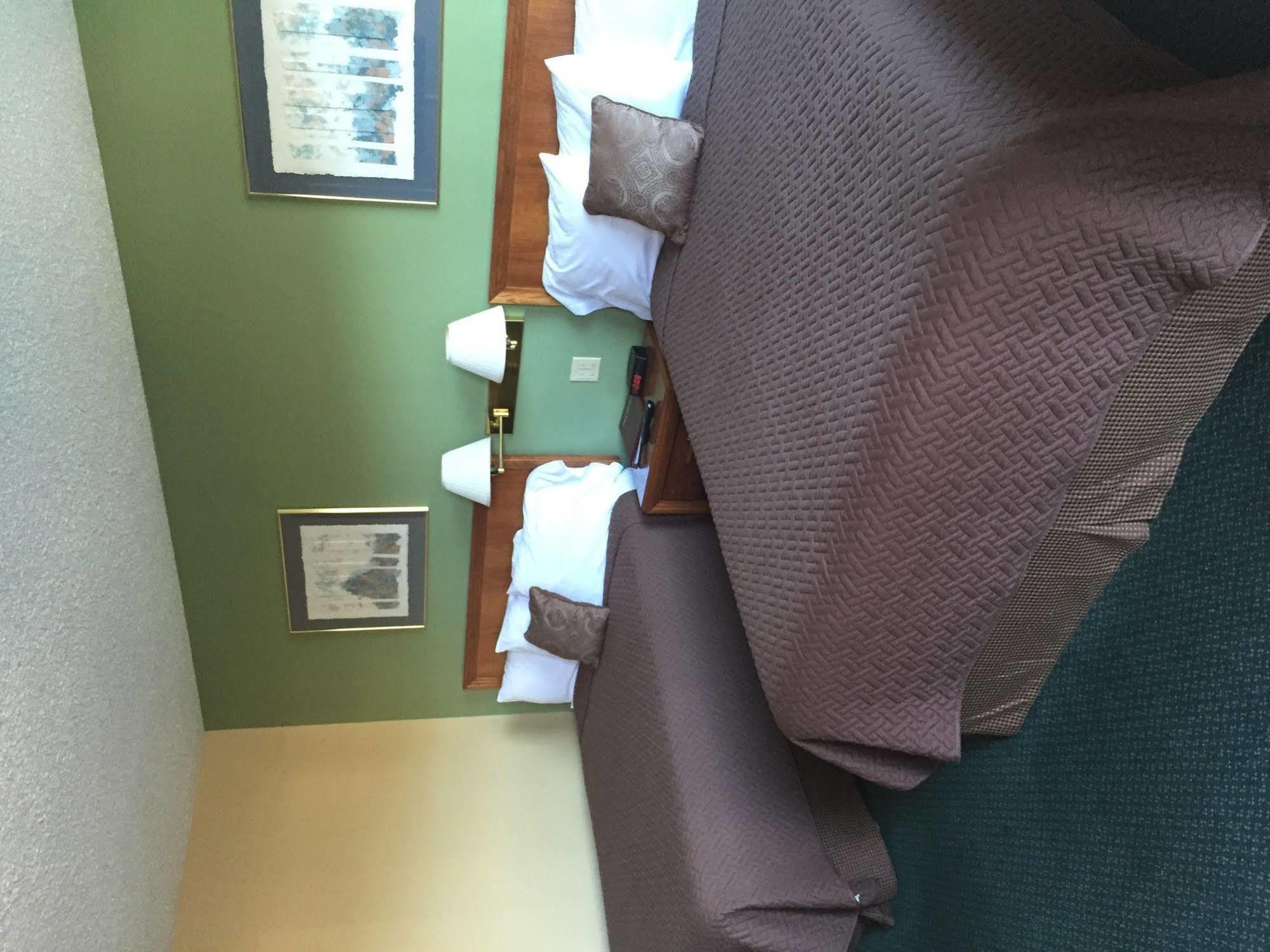 גרנטס פאס Knights Inn Motel מראה חיצוני תמונה