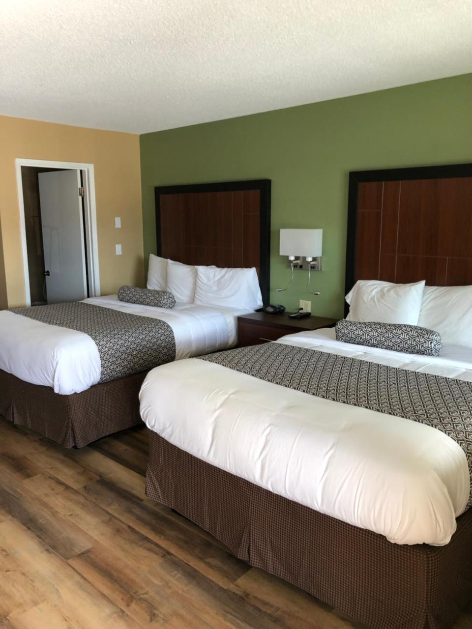 גרנטס פאס Knights Inn Motel מראה חיצוני תמונה