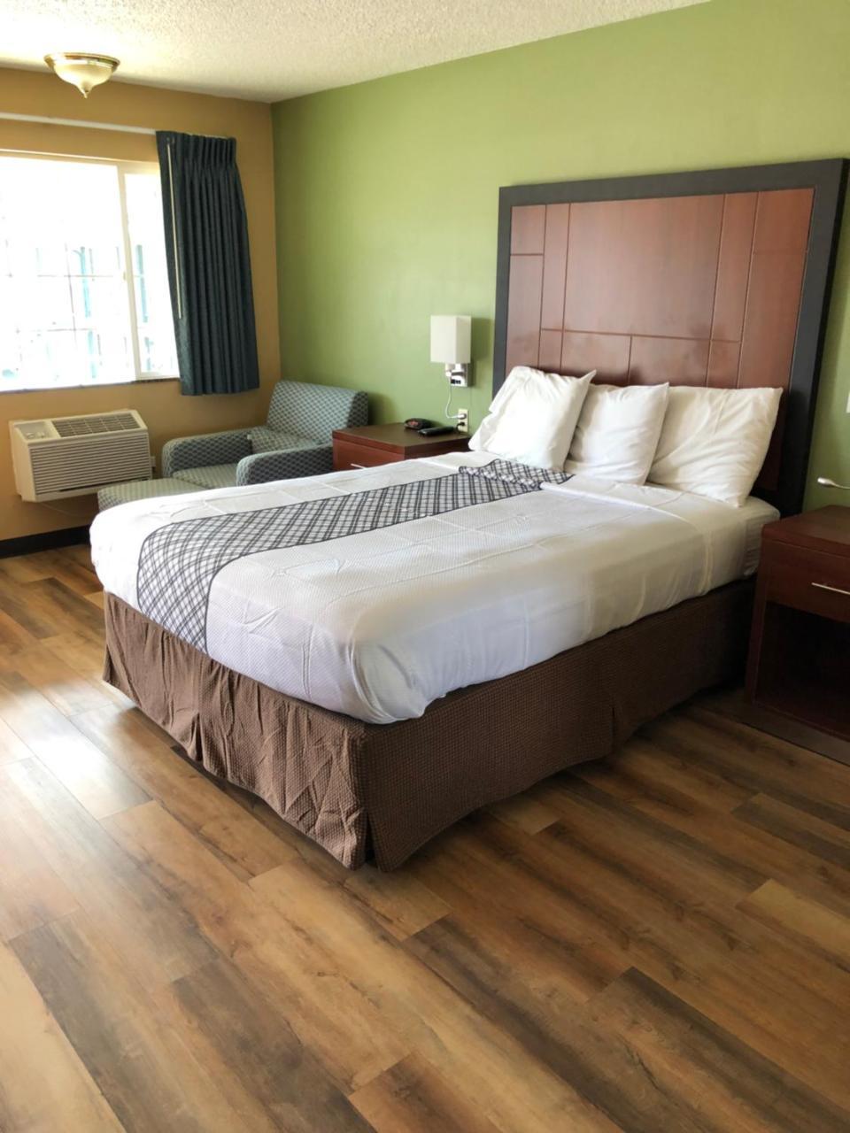 גרנטס פאס Knights Inn Motel מראה חיצוני תמונה