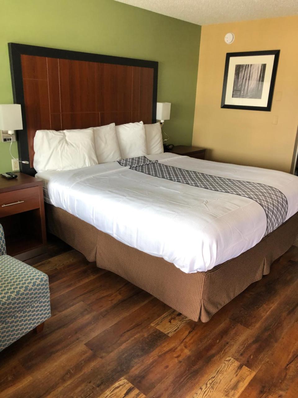 גרנטס פאס Knights Inn Motel מראה חיצוני תמונה