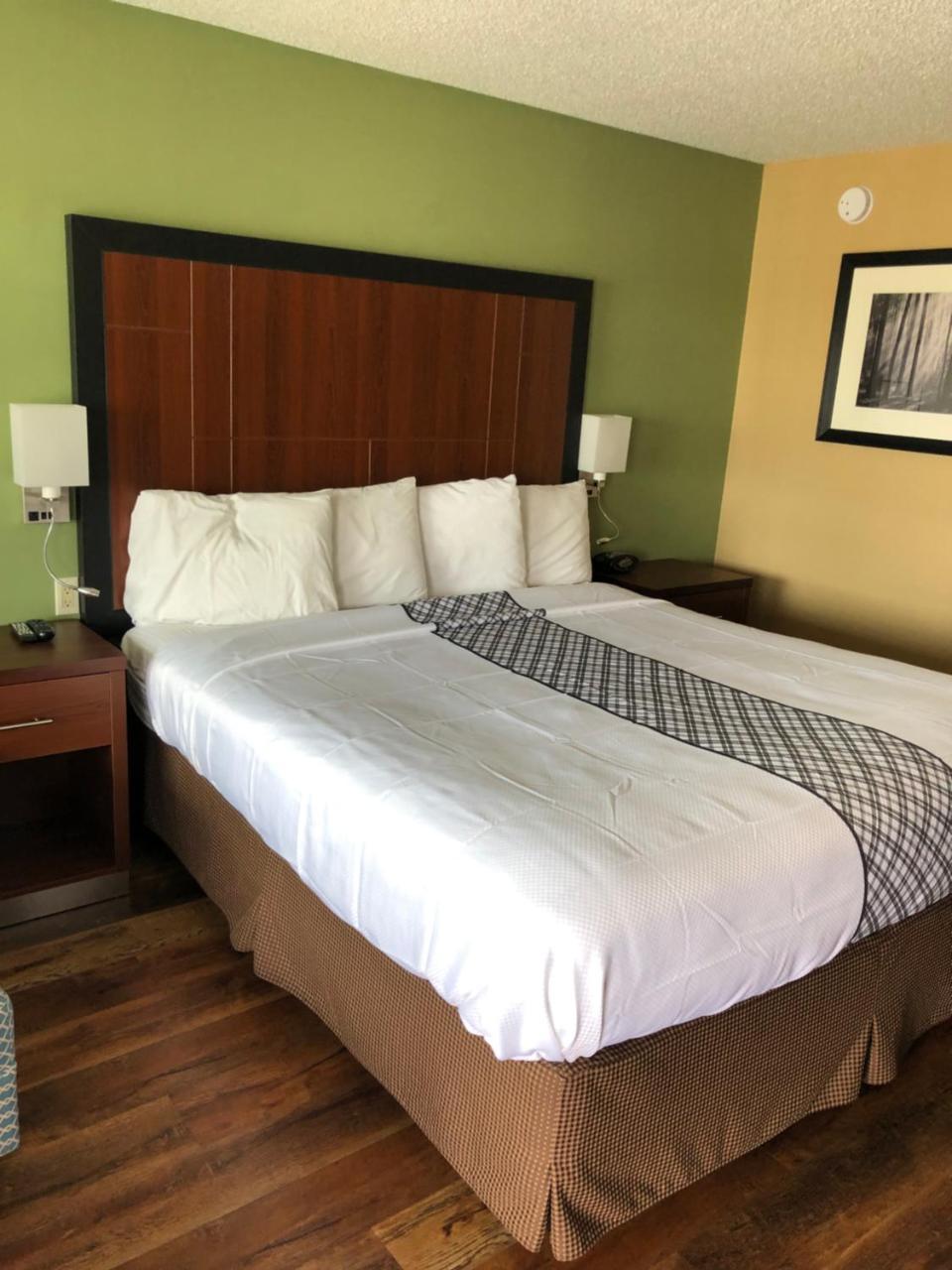 גרנטס פאס Knights Inn Motel מראה חיצוני תמונה