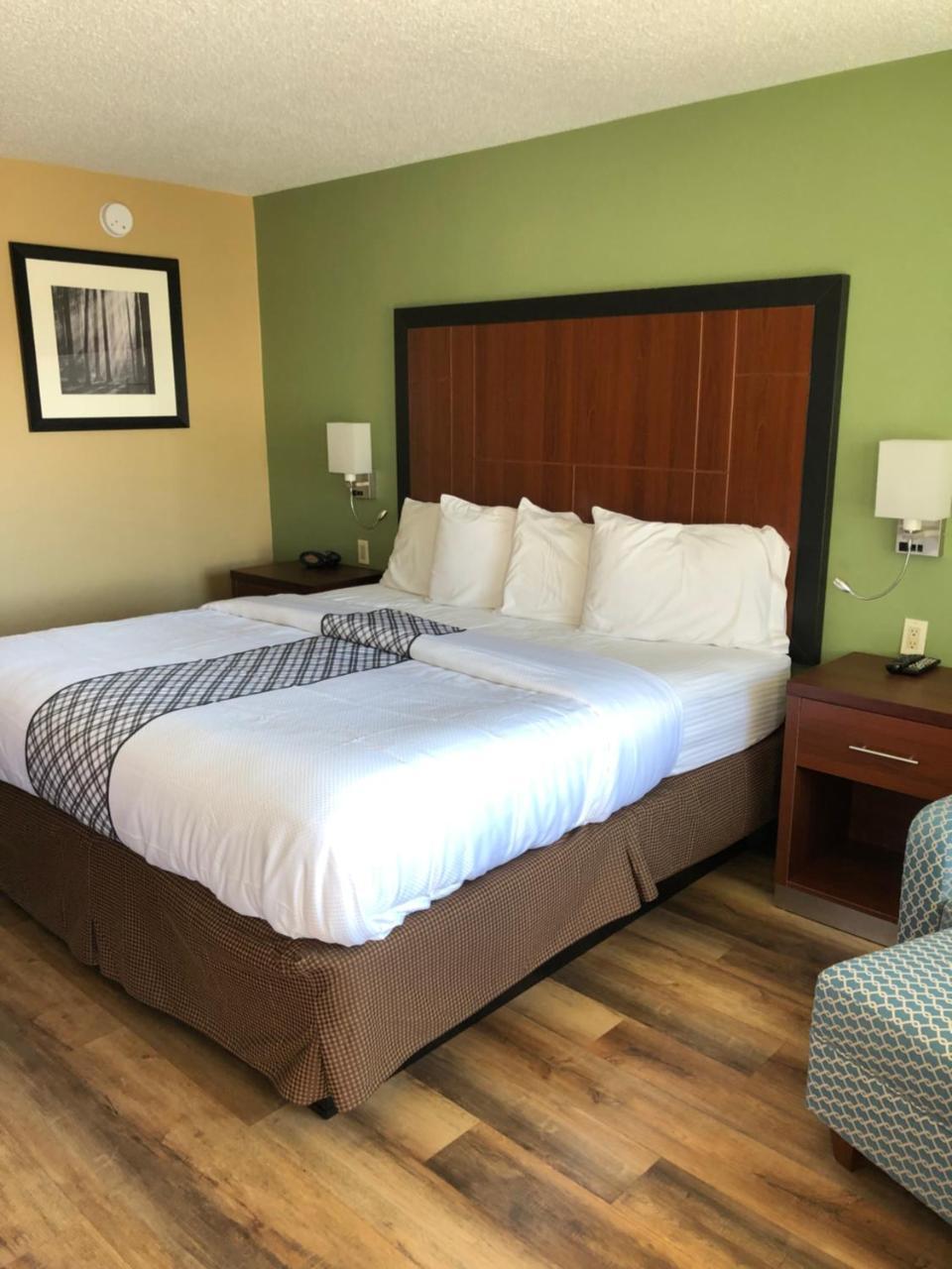 גרנטס פאס Knights Inn Motel מראה חיצוני תמונה