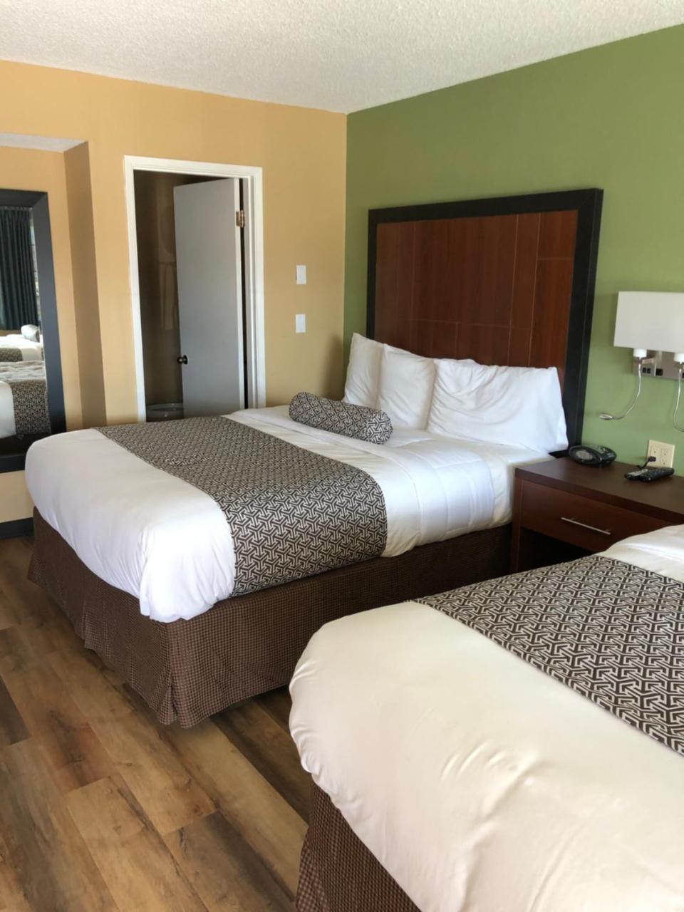 גרנטס פאס Knights Inn Motel מראה חיצוני תמונה